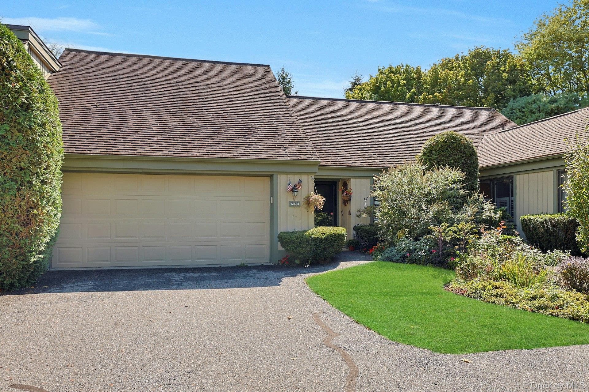 593 Heritage Hills Unit: B photo 1