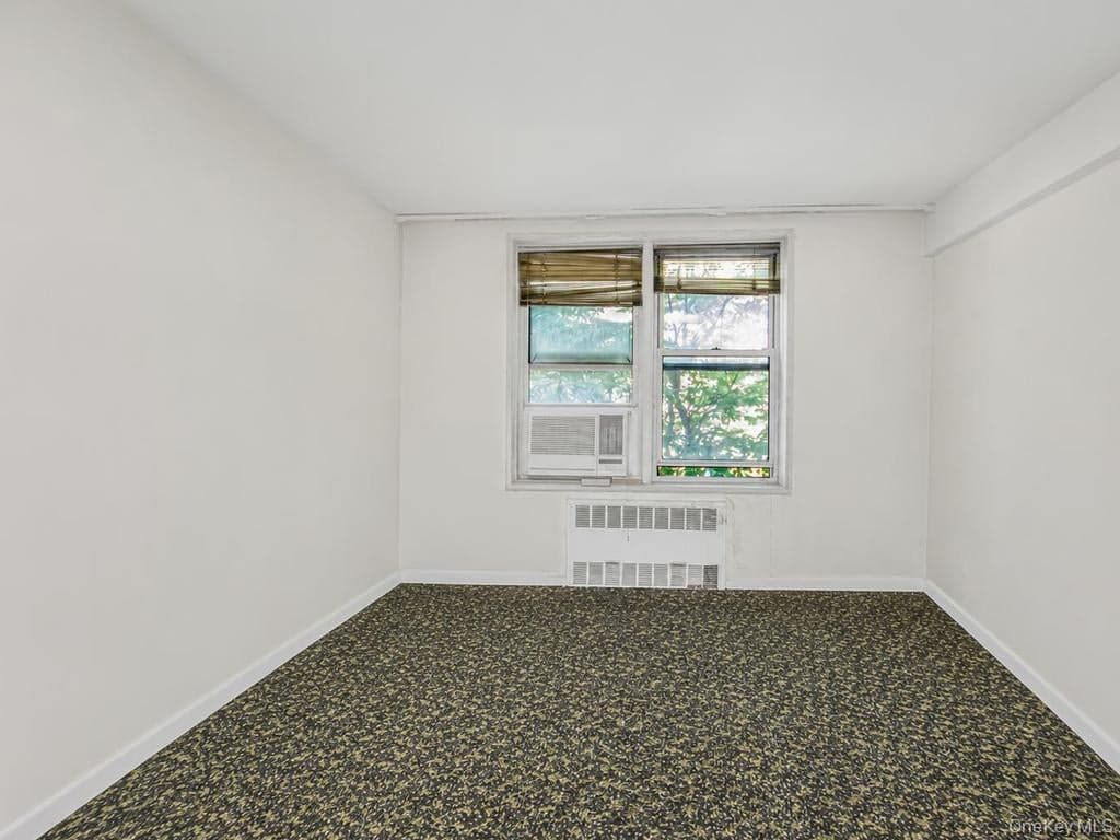3305 92nd Street Unit: 1B thumbnail 6