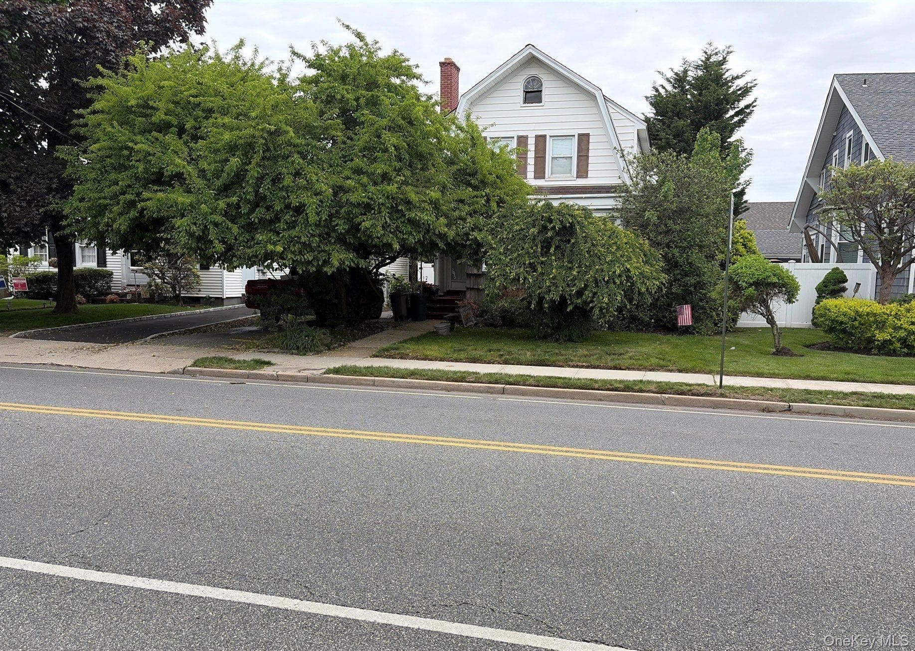 259 Lincoln Avenue thumbnail 2