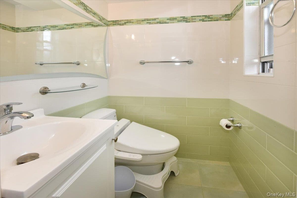 9737 63rd Road Unit: 10E thumbnail 20