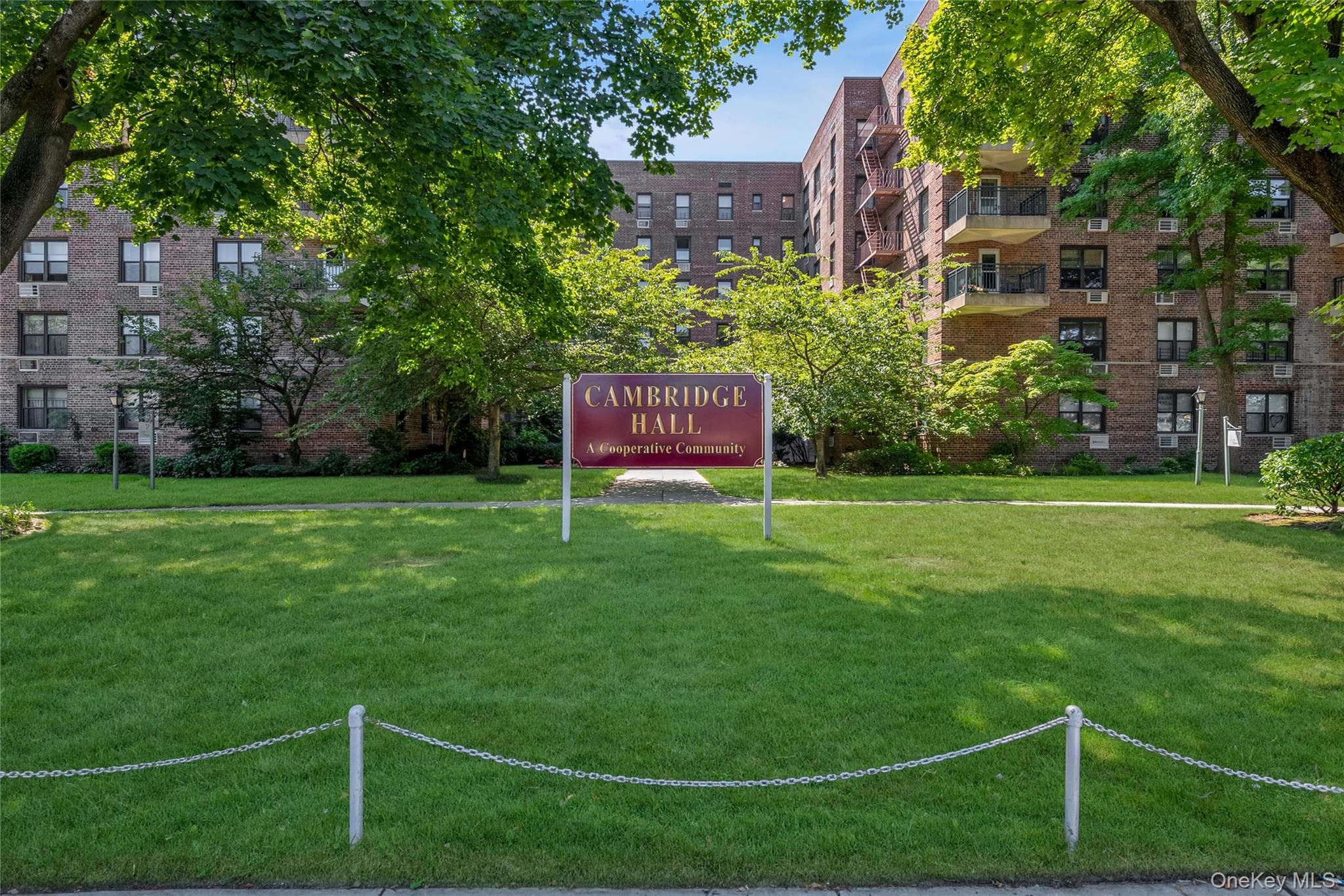 224-24 Union Turnpike Unit: 3K, Oakland Gardens