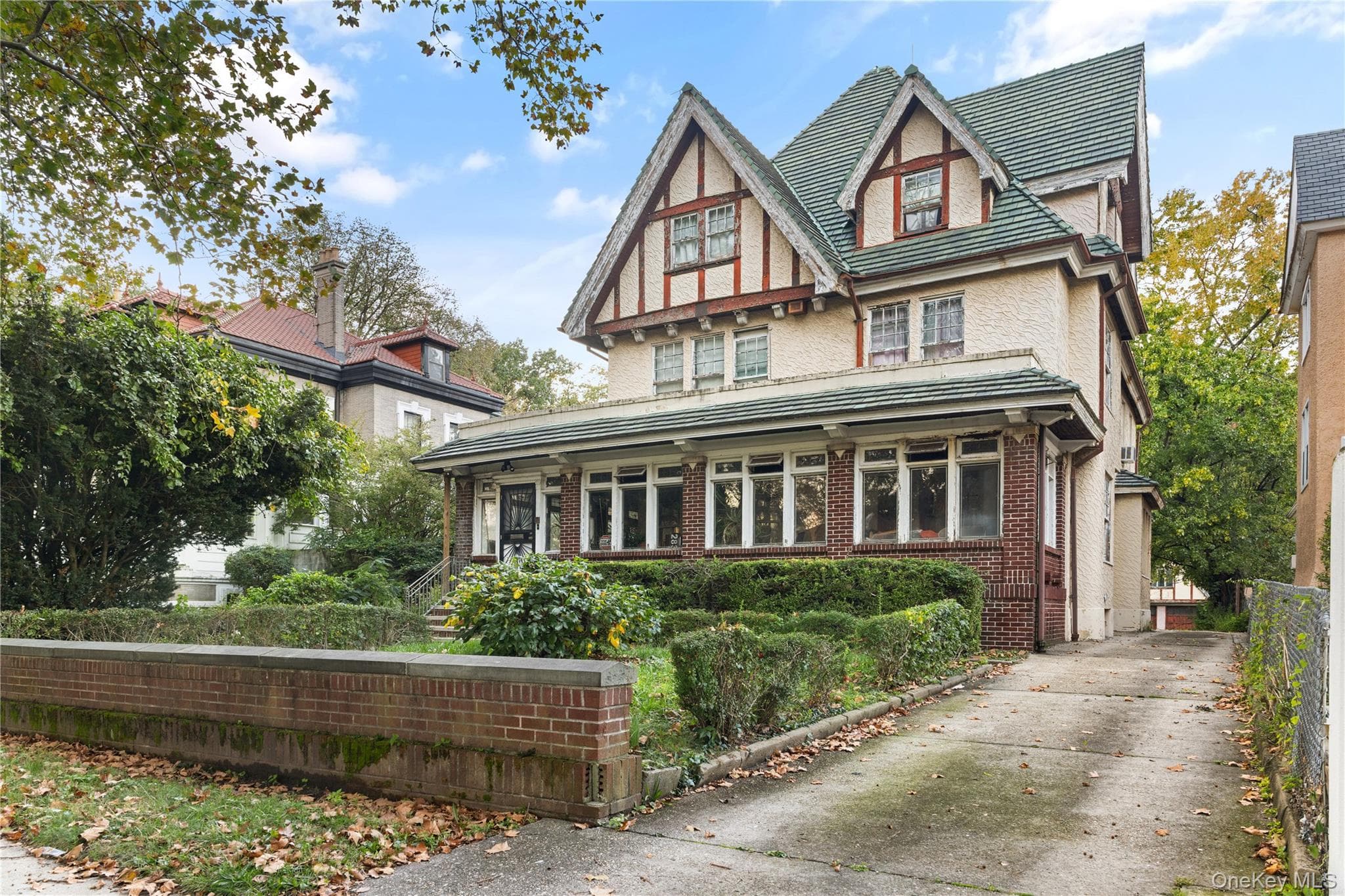 283 Highland Boulevard thumbnail 4