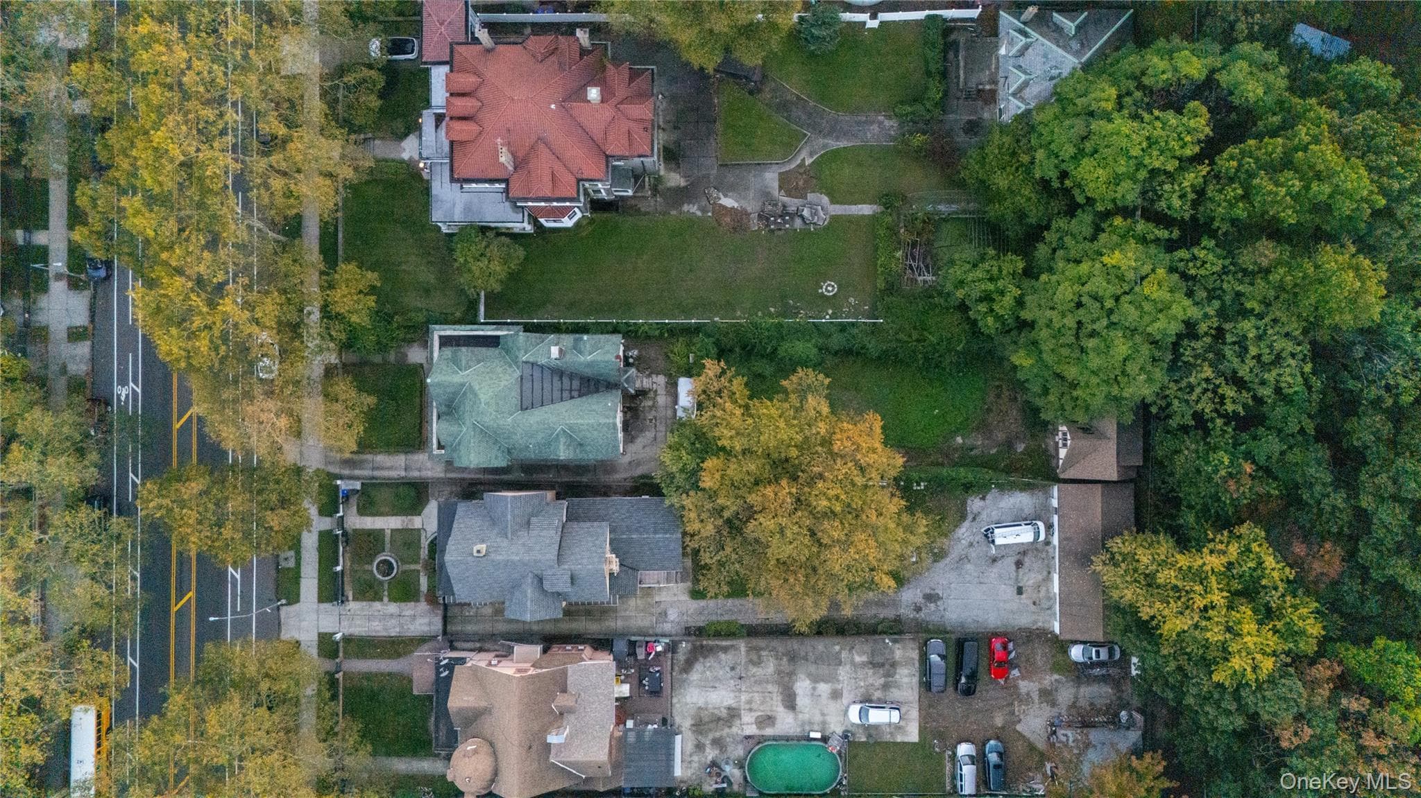 283 Highland Boulevard thumbnail 11