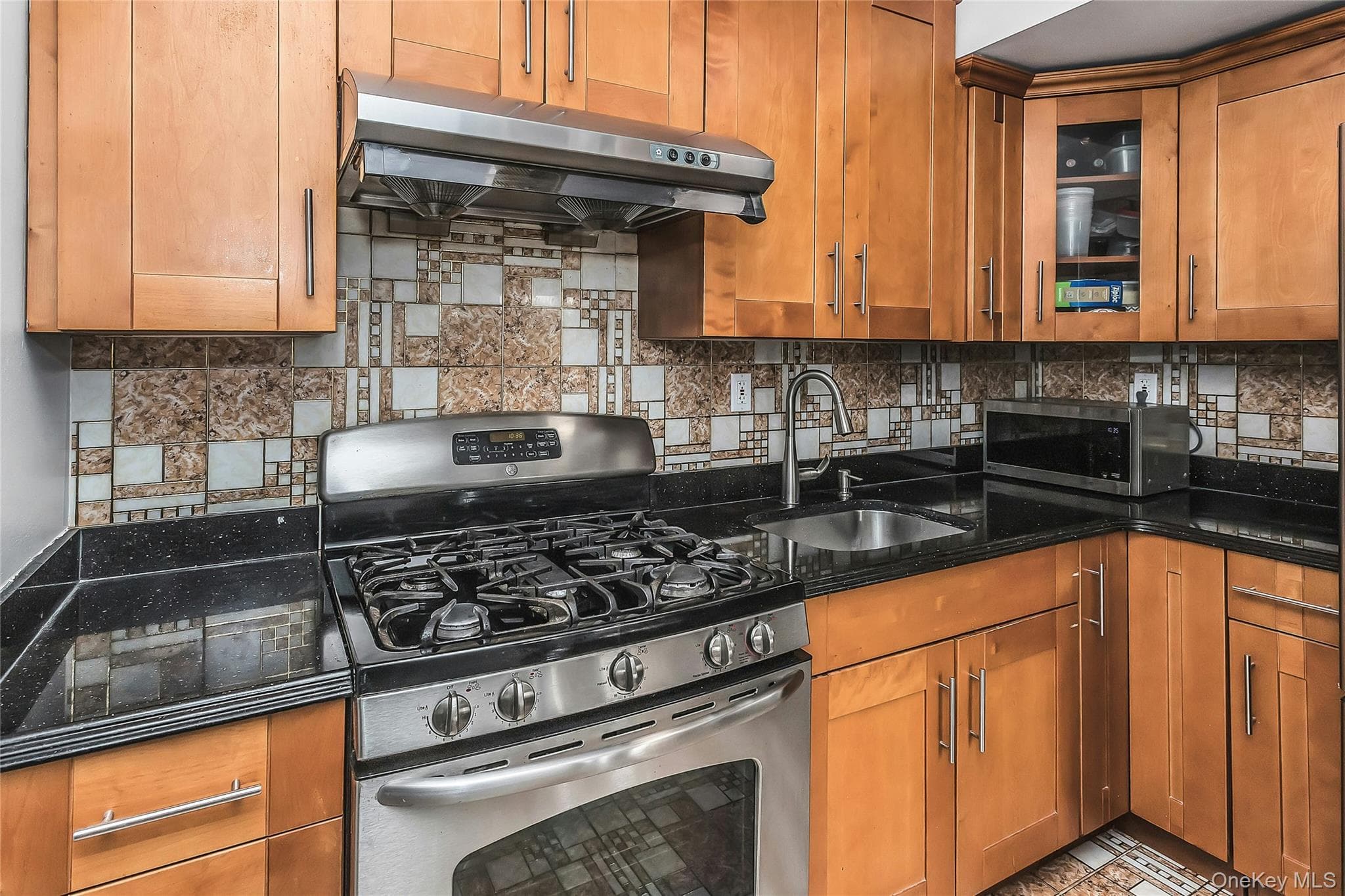 85-10 Elmhurst Avenue Unit: 5B thumbnail 8