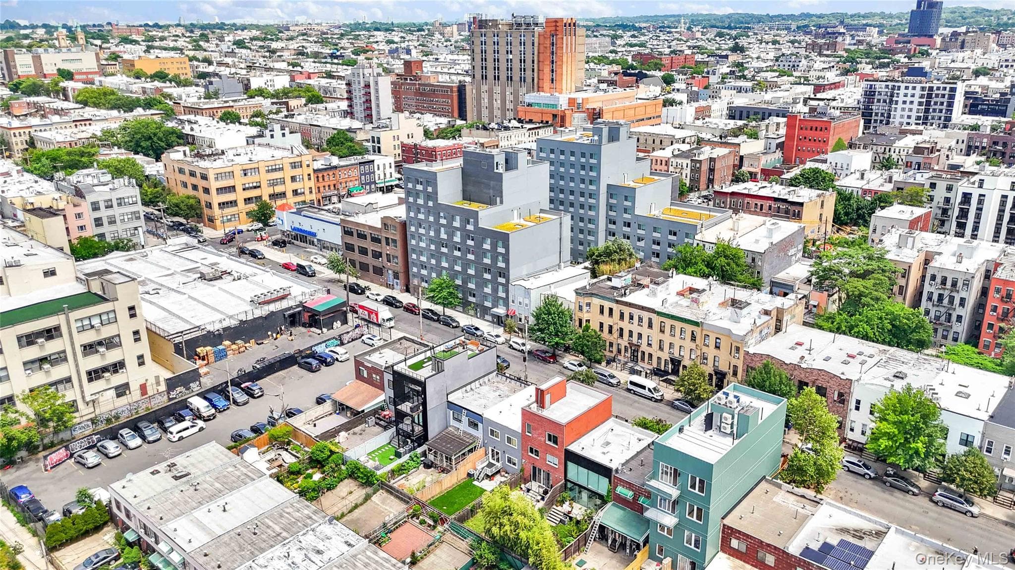 925 Hart Street thumbnail 2