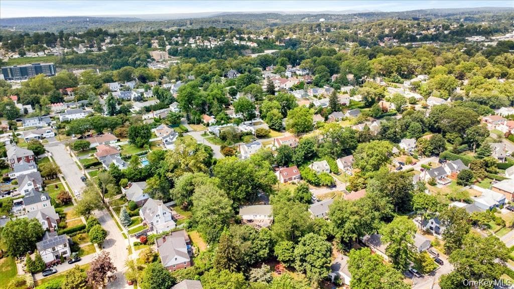 101 Cresthill Road thumbnail 31