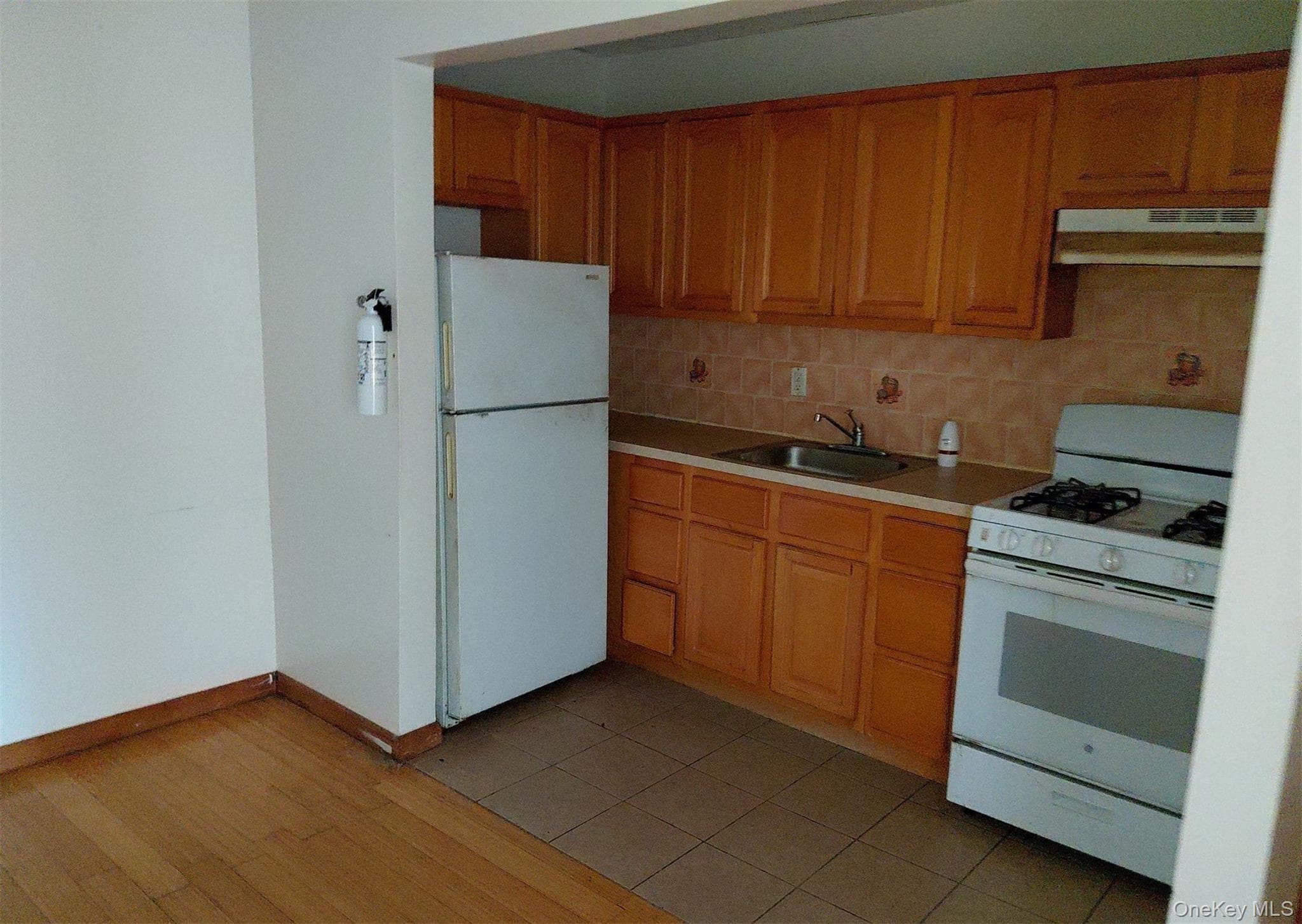 1338 Park Place thumbnail 4