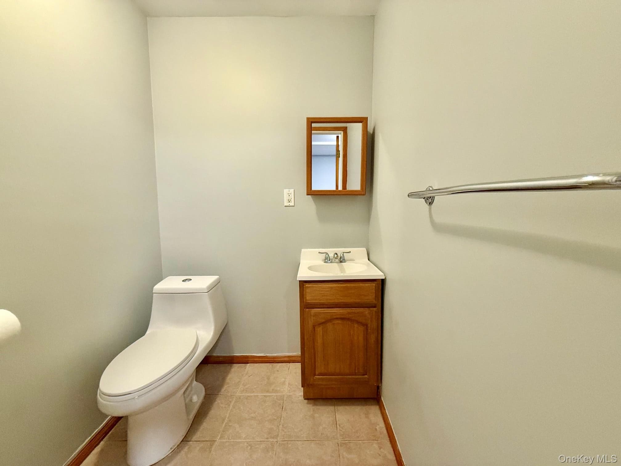 6542 Metropolitan Avenue thumbnail 13