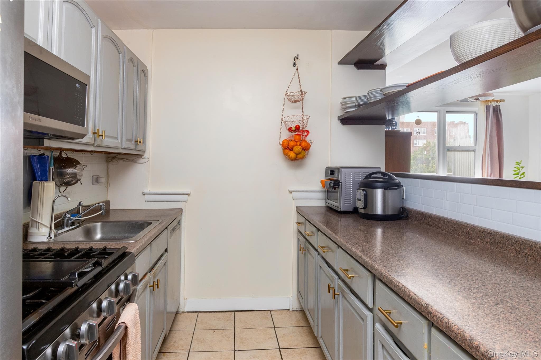 609 Kappock ST Unit: 8D thumbnail 3