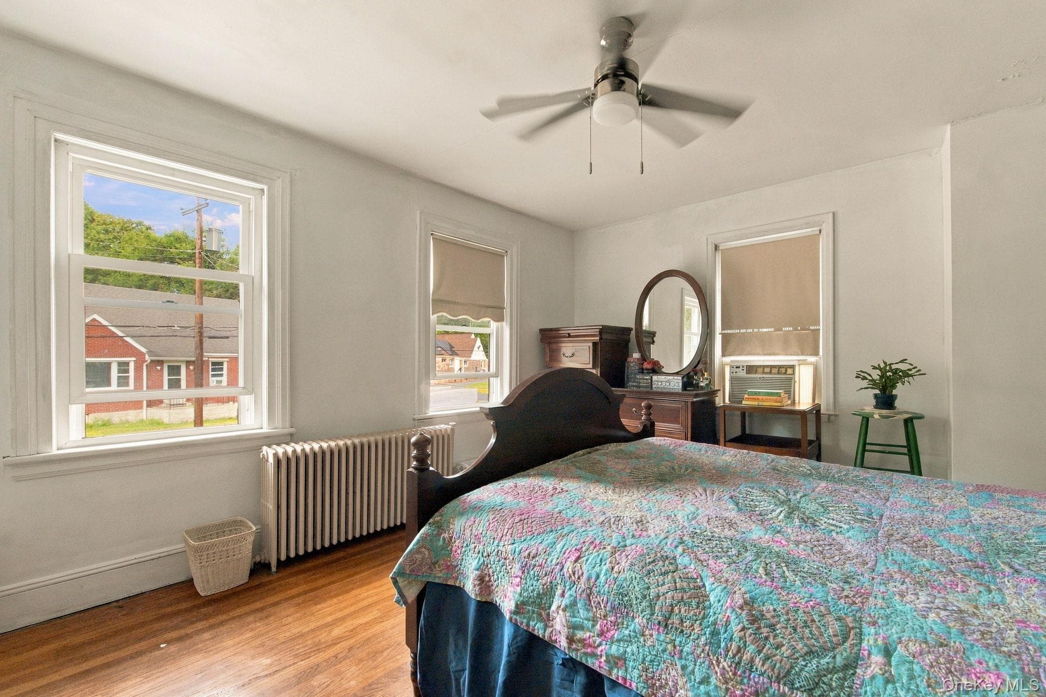 209 Gidney Avenue thumbnail 16