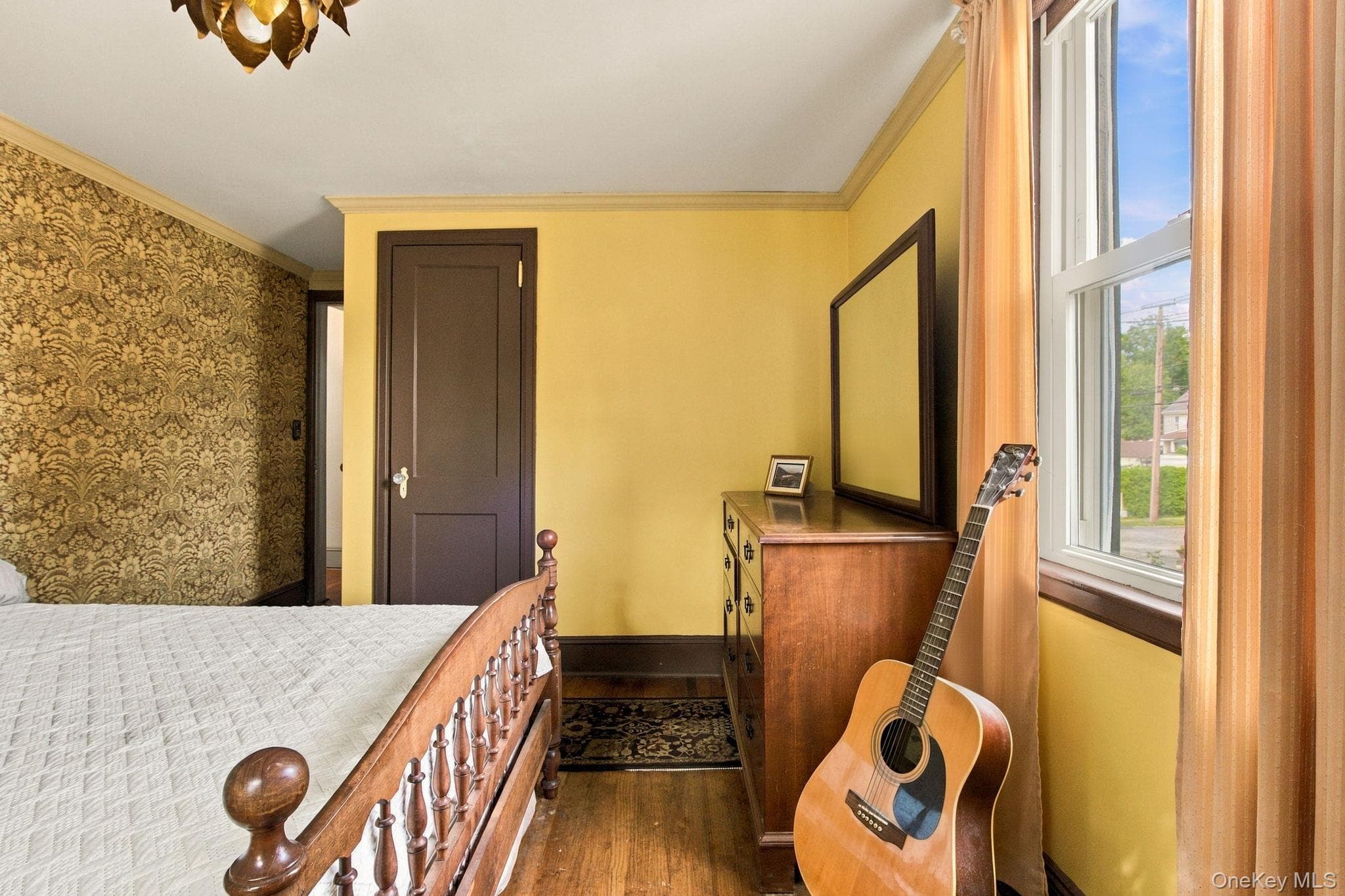 209 Gidney Avenue thumbnail 12