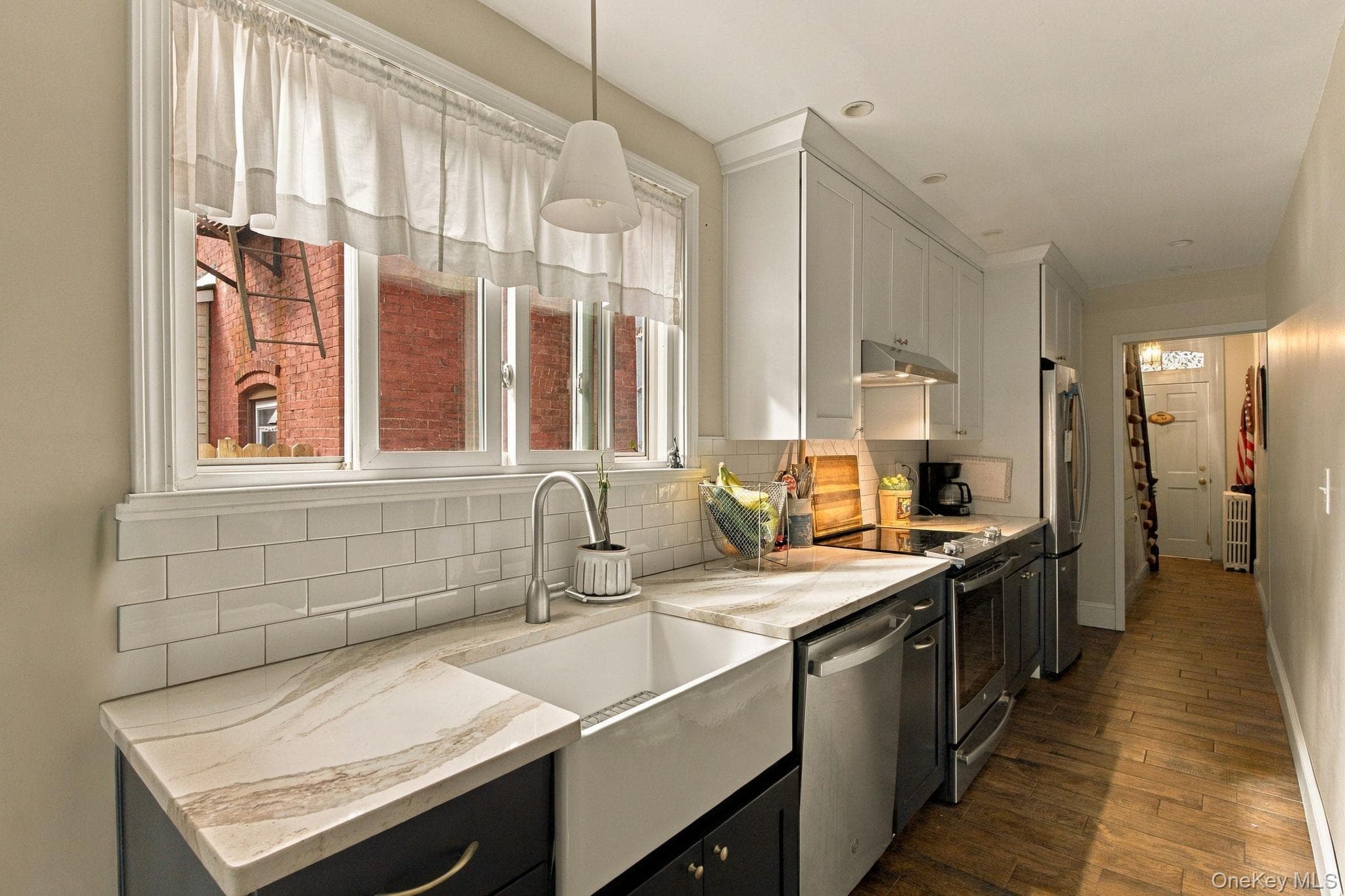 209 Gidney Avenue thumbnail 7