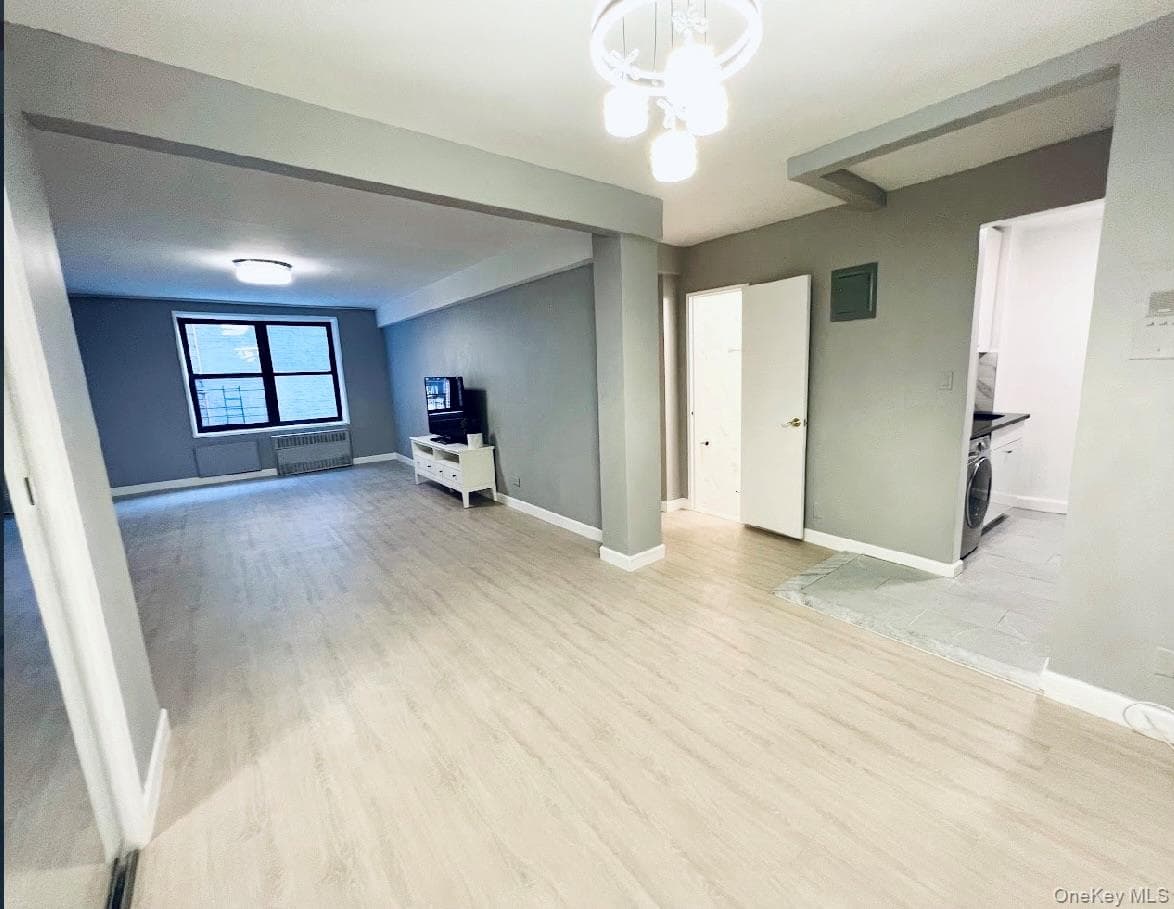 13317 Sanford Avenue Unit: 2J thumbnail 3