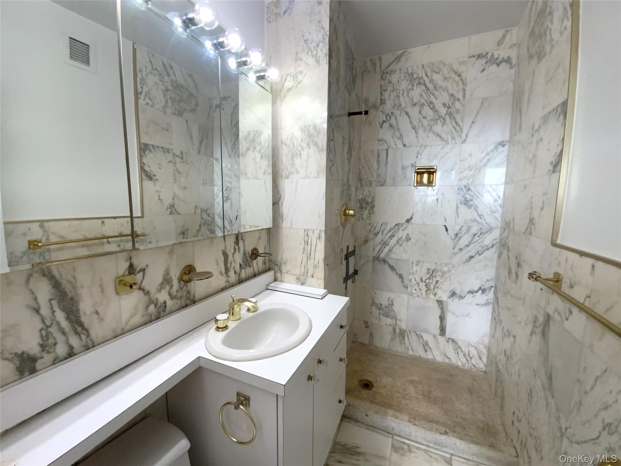 26910 Grand Central Parkway Unit: 27Z thumbnail 14