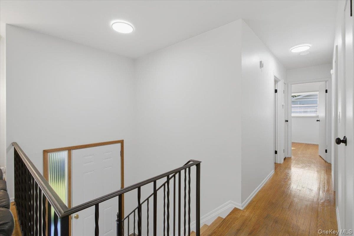 66 Lamb Avenue thumbnail 19