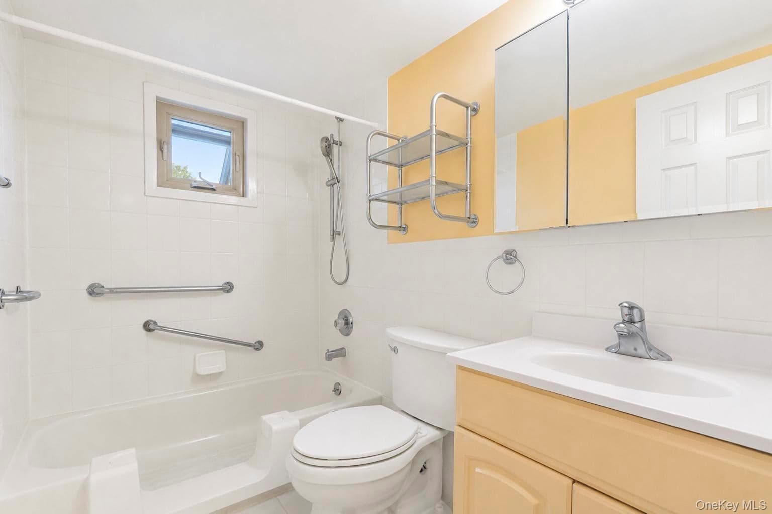 2439 Union Boulevard Unit: 3A thumbnail 17