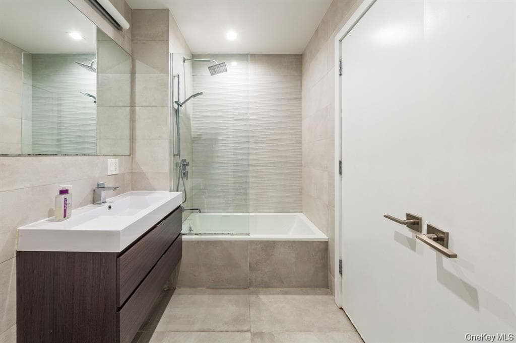 311 Hart Street Unit: 1B thumbnail 15