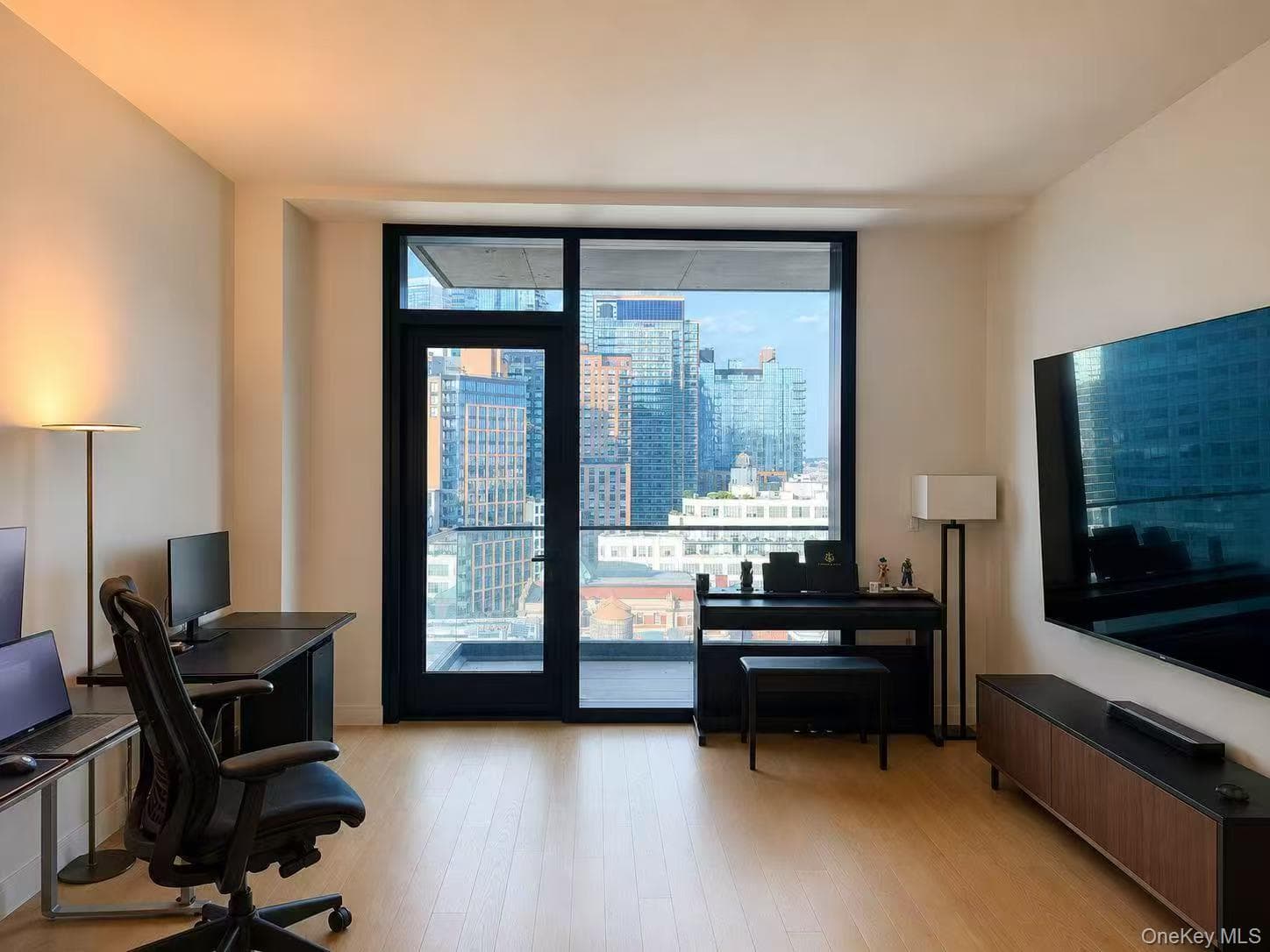 45-30 Pearson Street Unit: 15B thumbnail 5