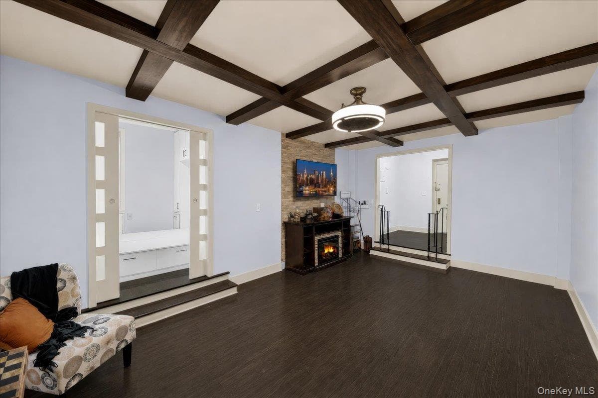 1200 Woodycrest Avenue Unit: 1H thumbnail 4