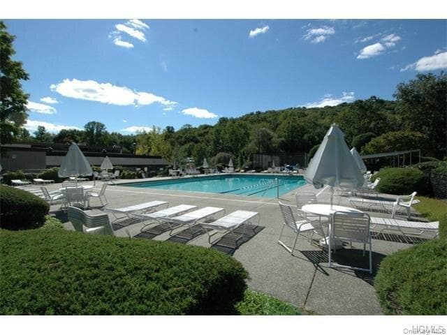 590 Heritage Hills Unit: B thumbnail 26