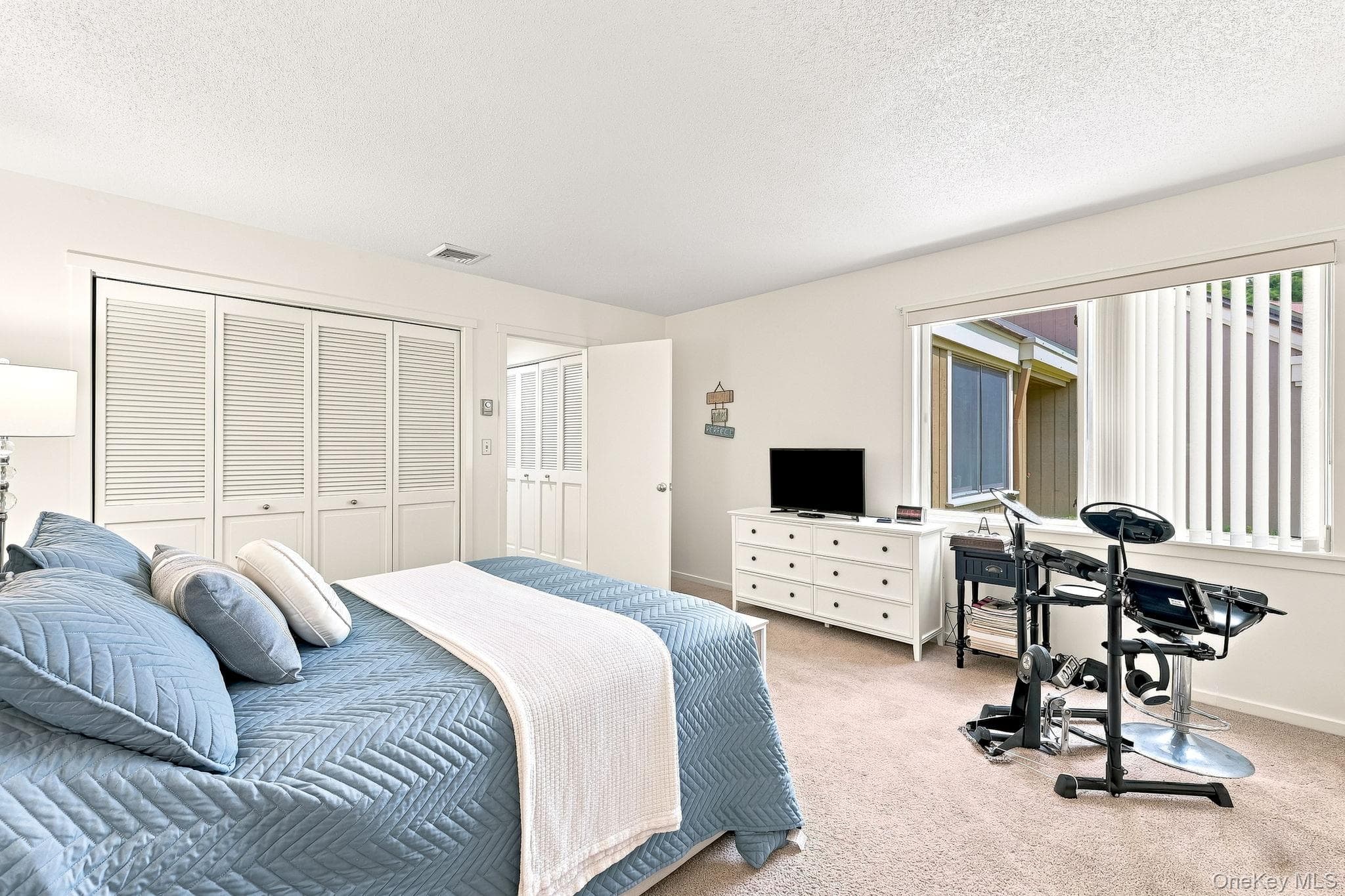 590 Heritage Hills Unit: B thumbnail 16