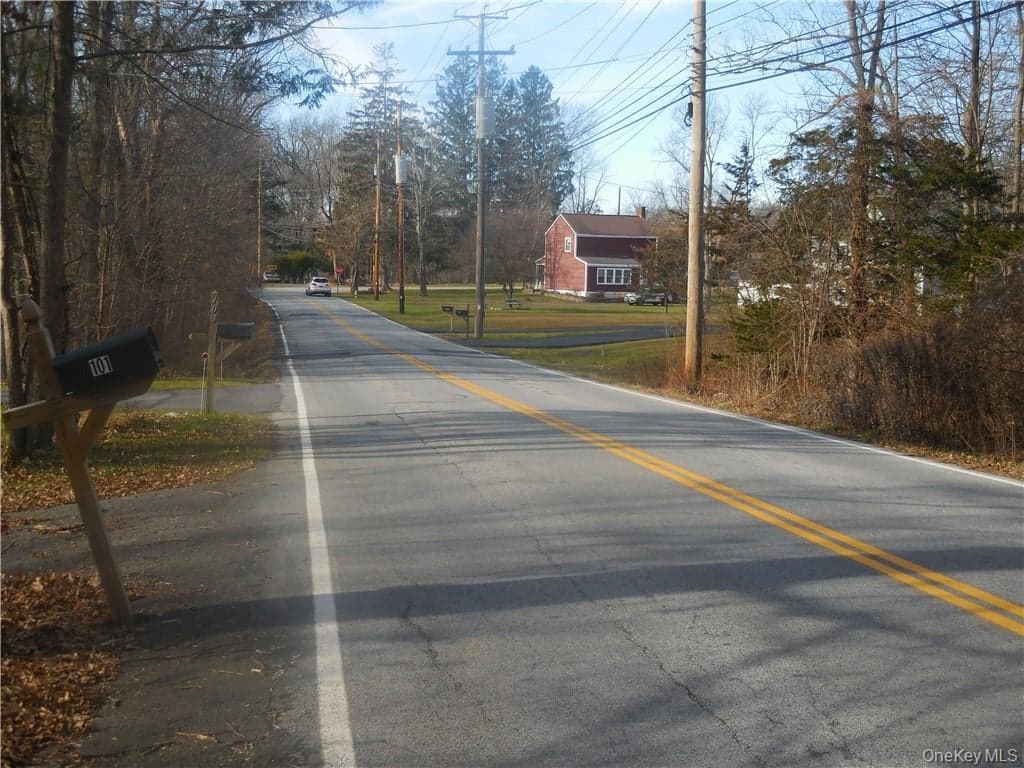 Lakeside Road thumbnail 11