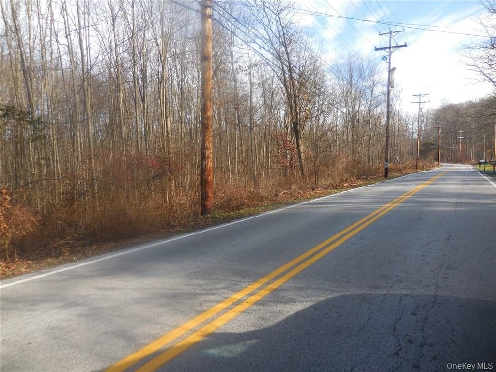 Lakeside Road thumbnail 22