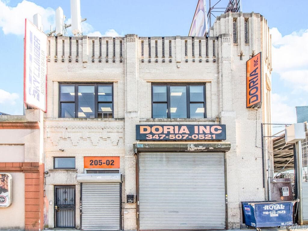 205-02 Jamaica Avenue, Hollis
