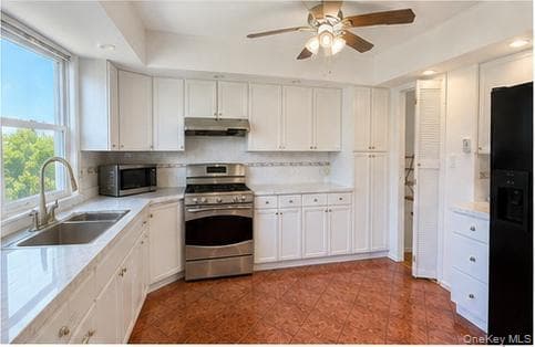 224 New Hyde Park Road thumbnail 7
