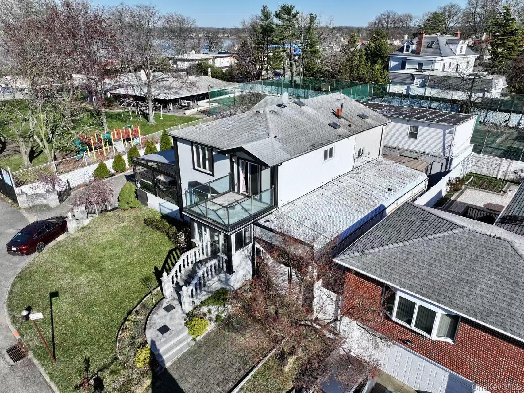 215-48 24th Avenue thumbnail 17