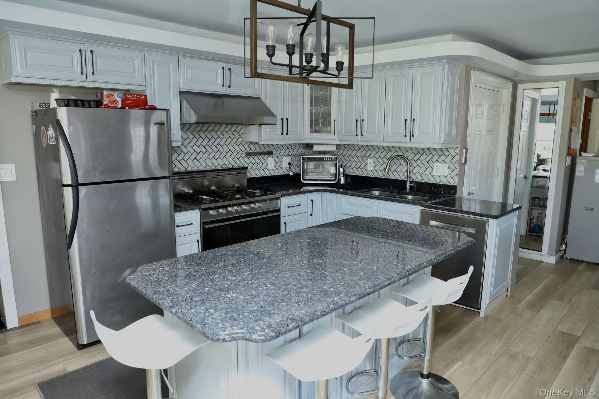 215-48 24th Avenue thumbnail 9