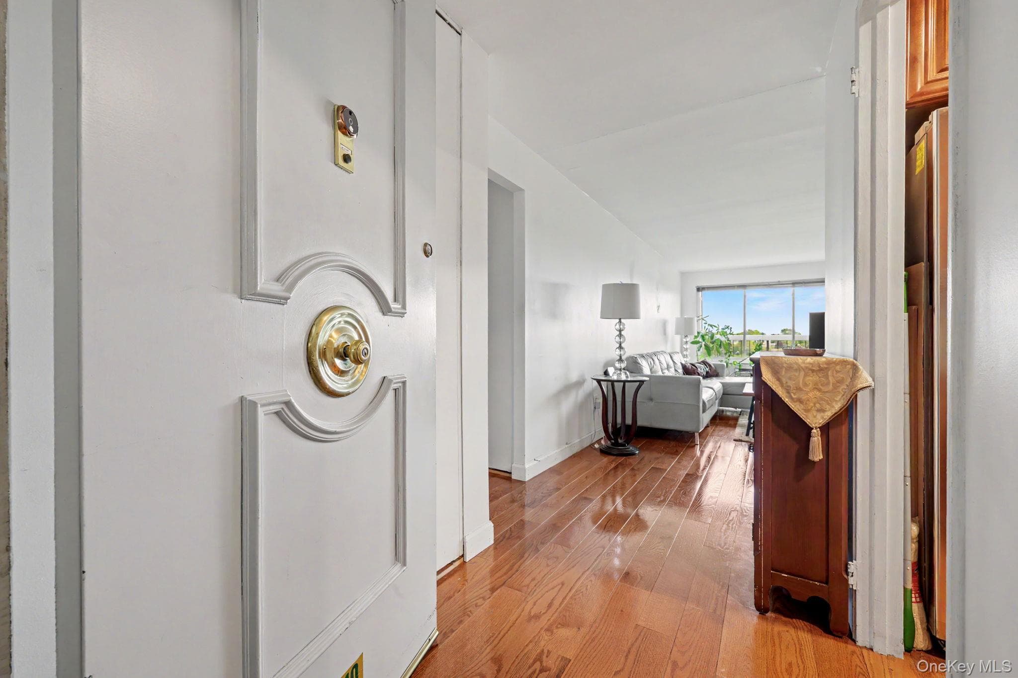 500 High Point Drive Unit: 810 thumbnail 4