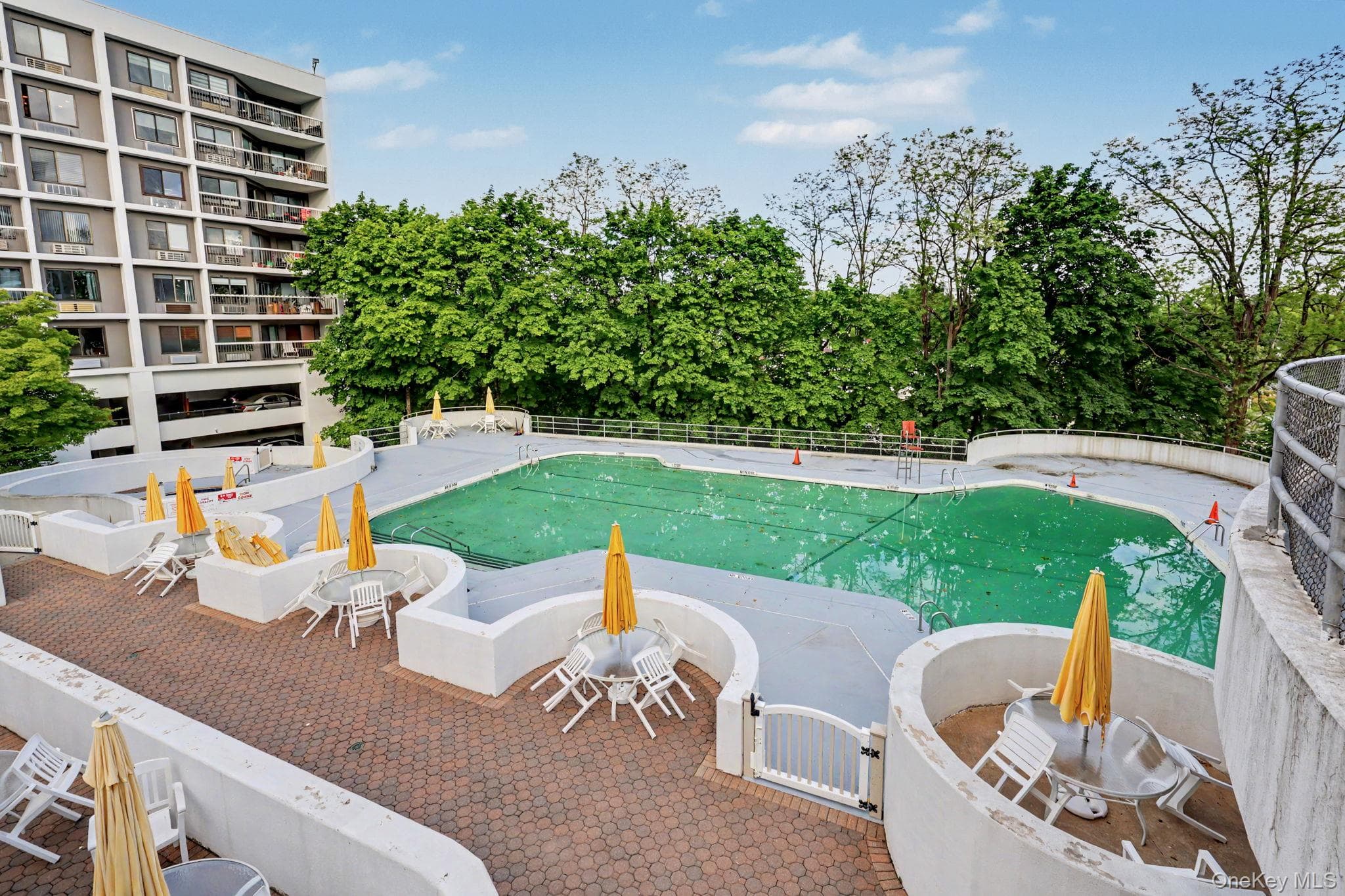 500 High Point Drive Unit: 810 thumbnail 44