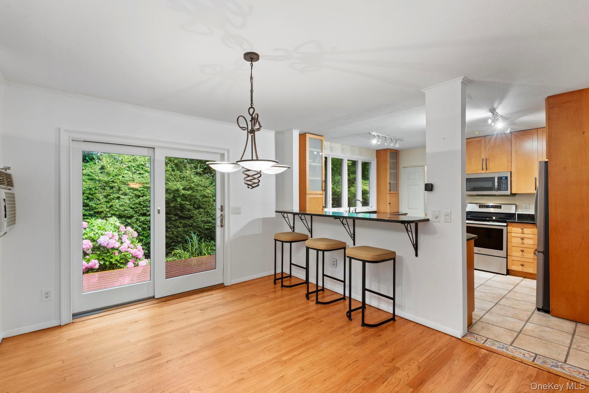75 Cove Road thumbnail 8