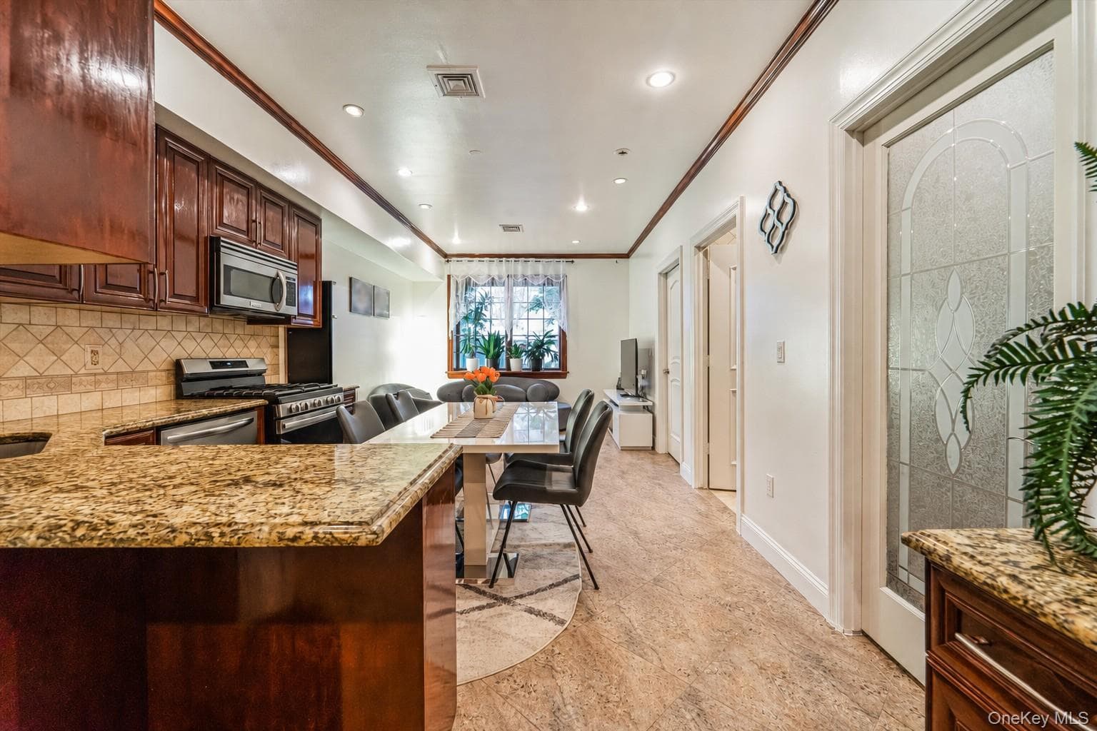 2569 38th Street Unit: 1R thumbnail 5