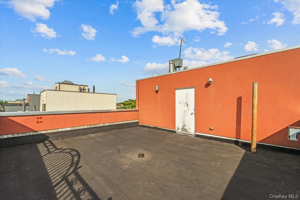 2569 38th Street Unit: 1R thumbnail 17