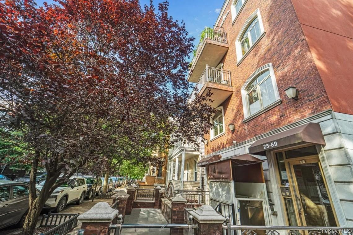 2569 38th Street Unit: 1R thumbnail 18
