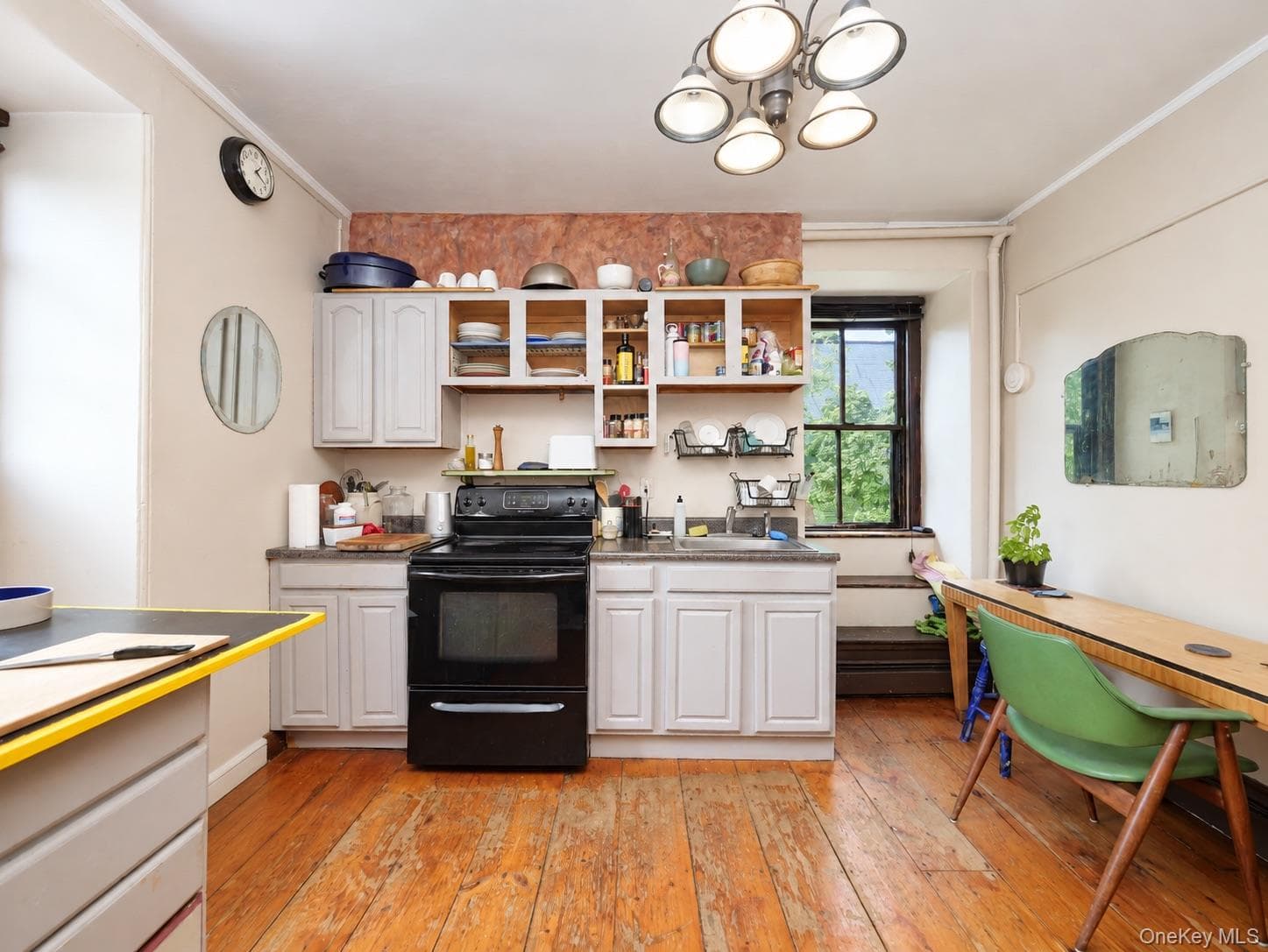 197 Grand Street thumbnail 18