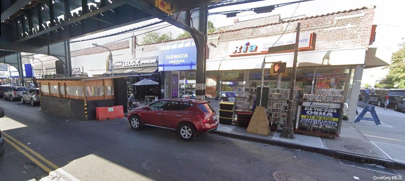 84-29 Roosevelt Avenue Ave photo 1