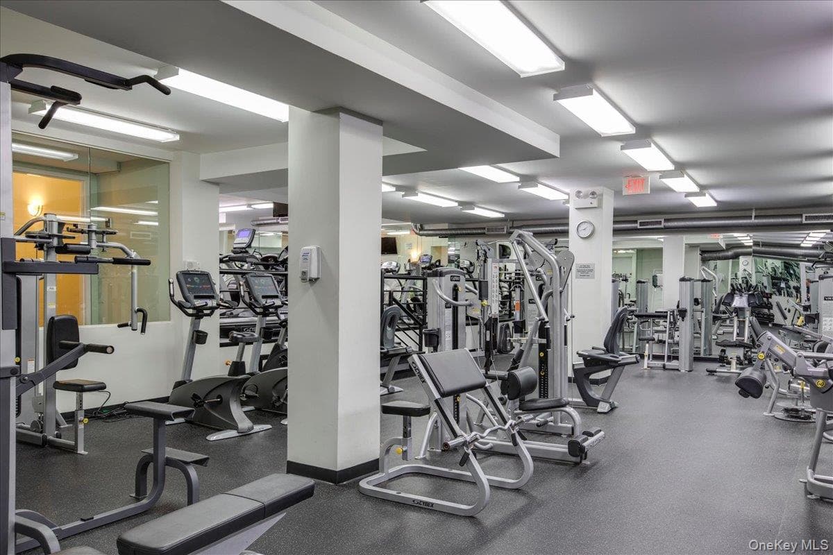 17-85 215 Street Unit: 5L thumbnail 25