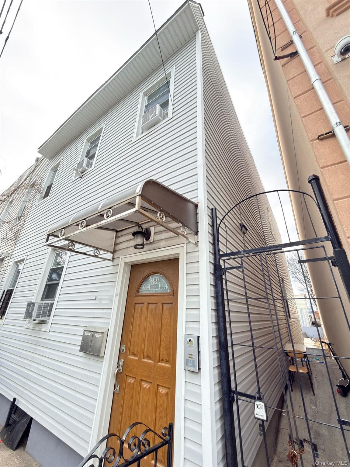 5431 Nurge Avenue thumbnail 2