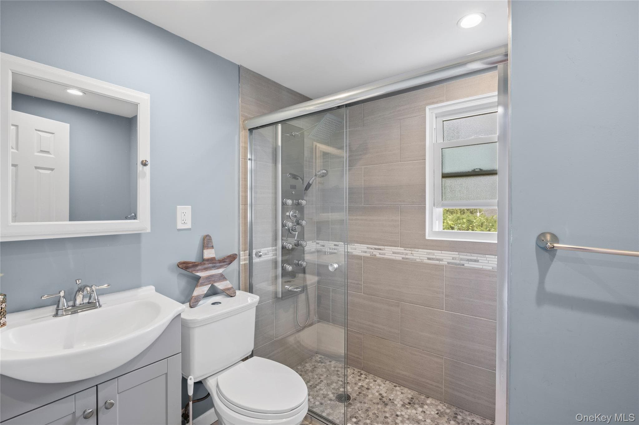 328 1st Avenue thumbnail 28