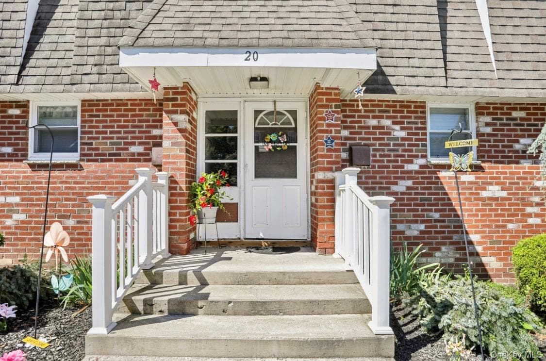 20 Crescent Drive Unit: 79 photo 1