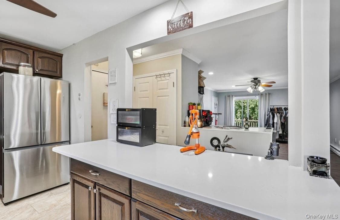 20 Crescent Drive Unit: 79 thumbnail 4