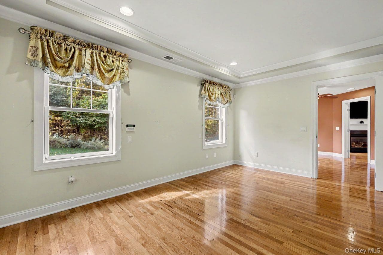 2329 Depeyster Drive thumbnail 16