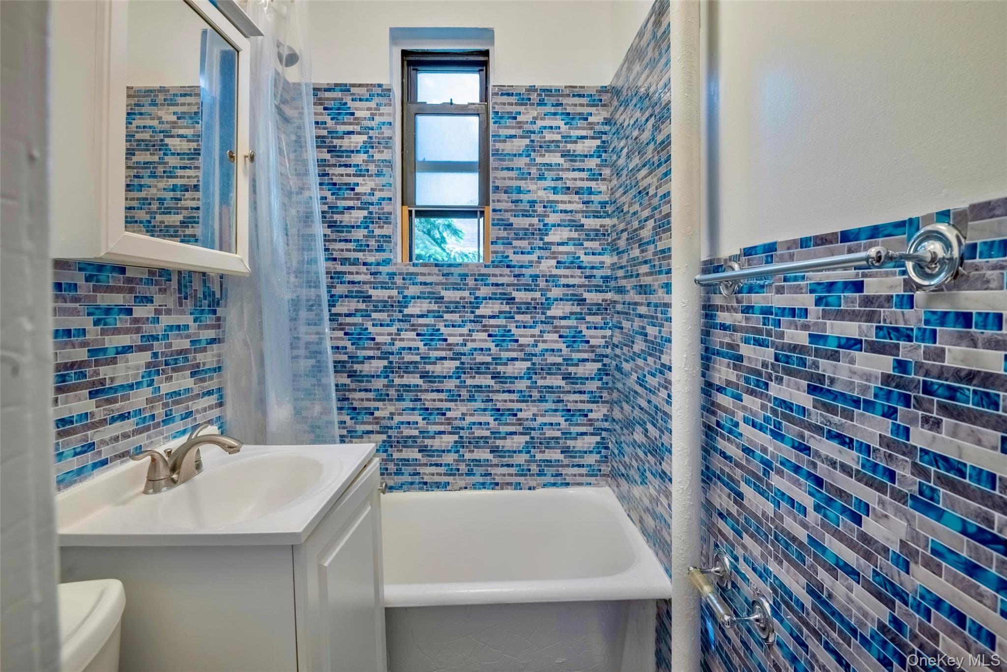 21-77 33rd Street Unit: 2A thumbnail 9