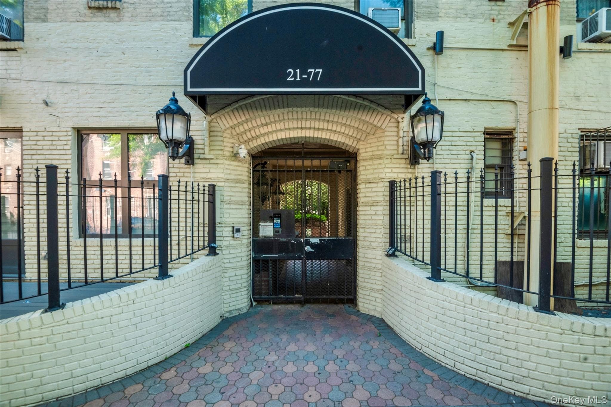 21-77 33rd Street Unit: 2A, Astoria