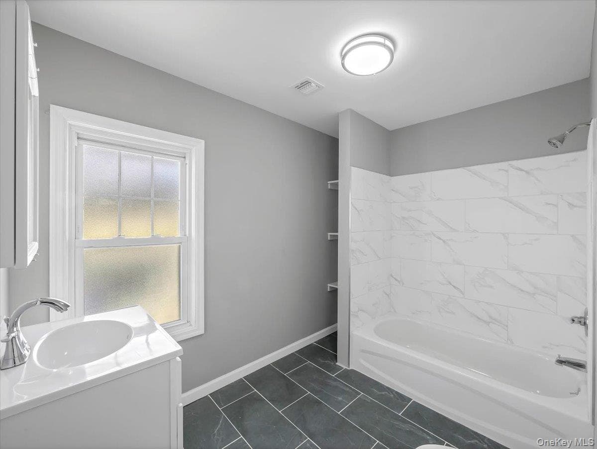 39 Westside Avenue thumbnail 8