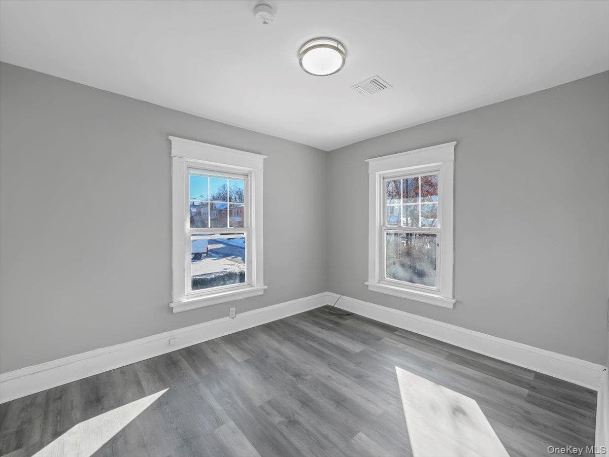 39 Westside Avenue thumbnail 10