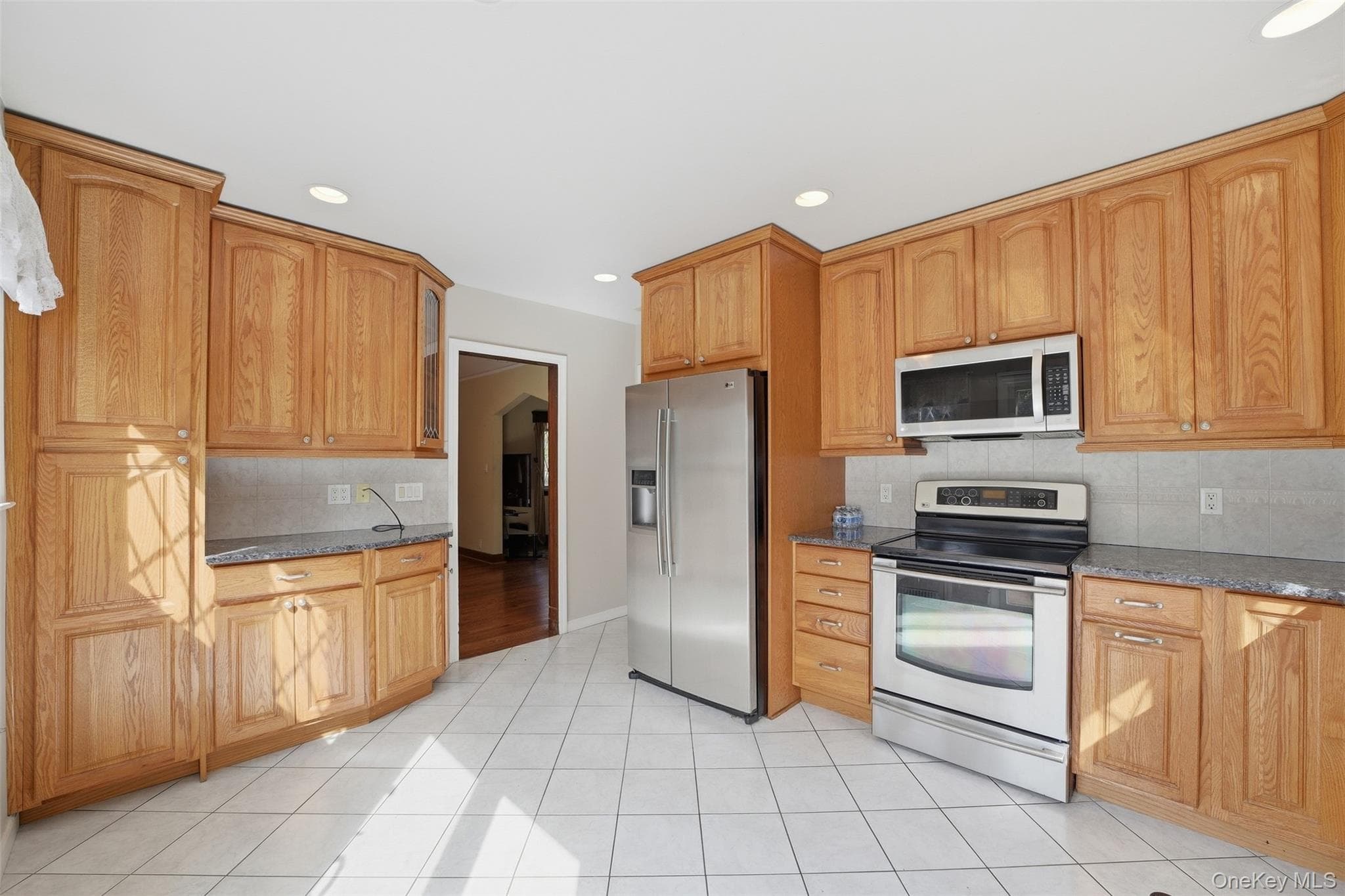 187 Neuton Avenue thumbnail 15
